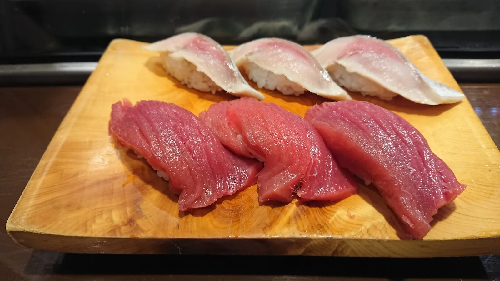 Miyoshi Sushi · 5